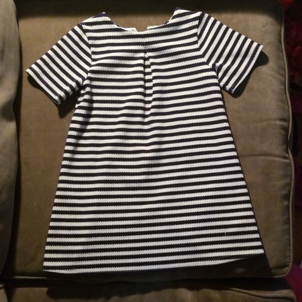 Girls A-Line dress size 5-6 yrs
